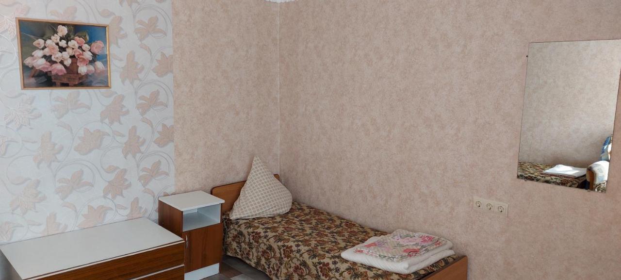Guest House Anna Sukhumi Exterior photo