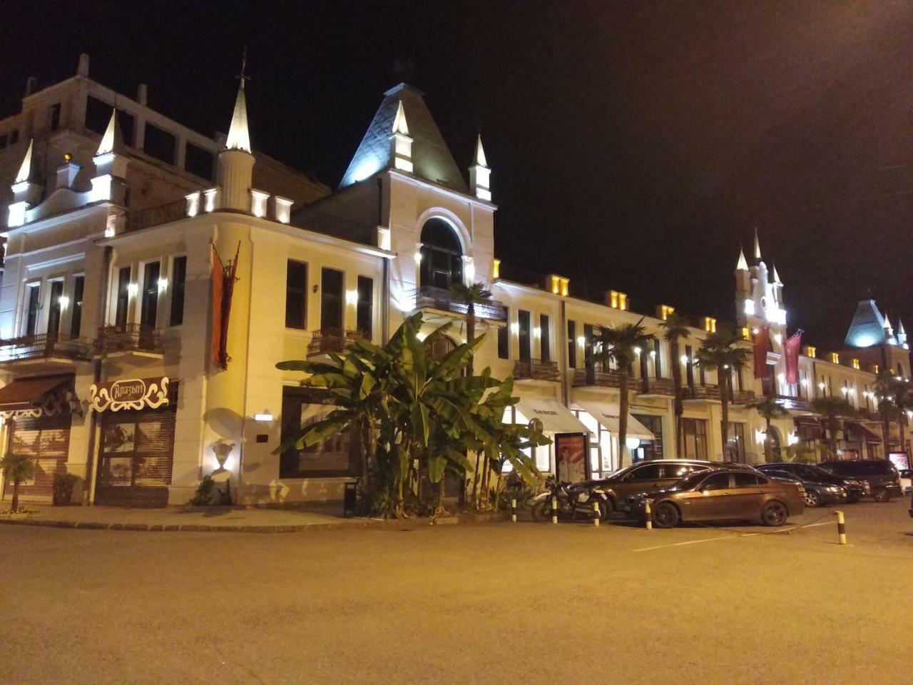 Guest House Anna Sukhumi Exterior photo
