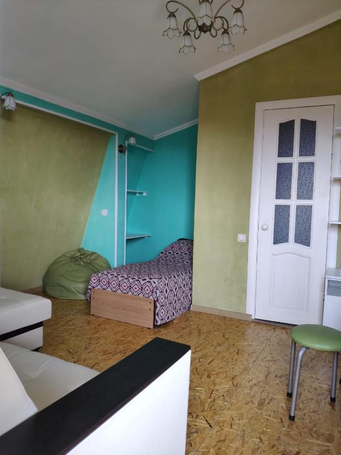 Guest House Anna Sukhumi Exterior photo